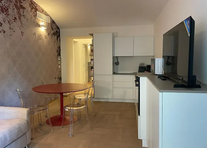 Soggiorno Di Charme Con Ac Nel Cuore Di Torino *